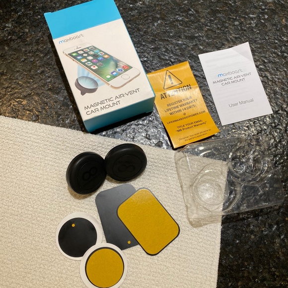 Maxboost phone mount magnetic air vent 2 pack - Picture 2 of 3